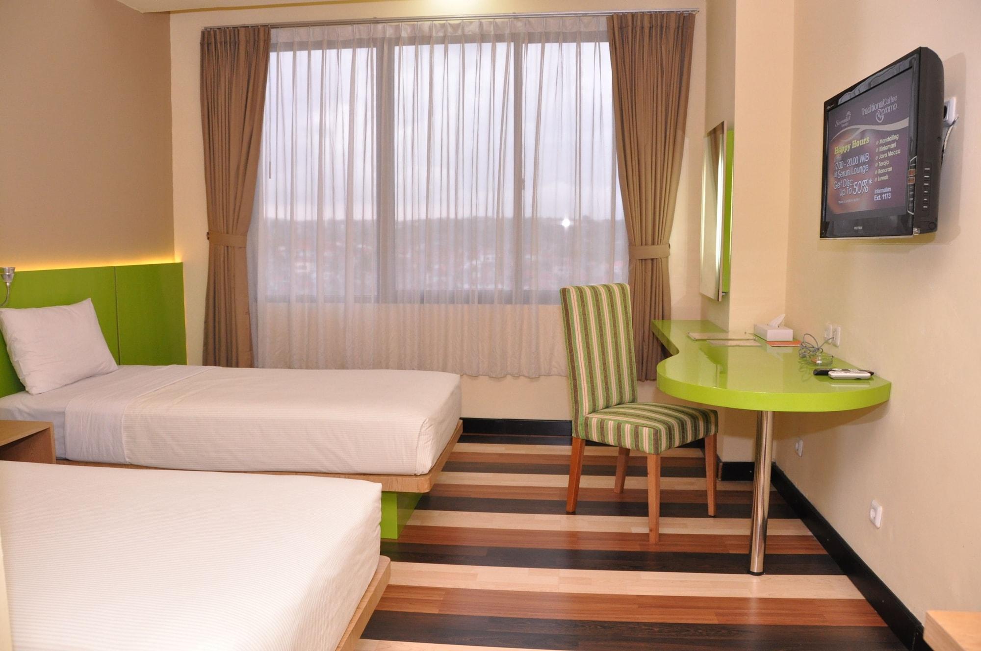 Pandanaran Hotel Semarang Exterior photo