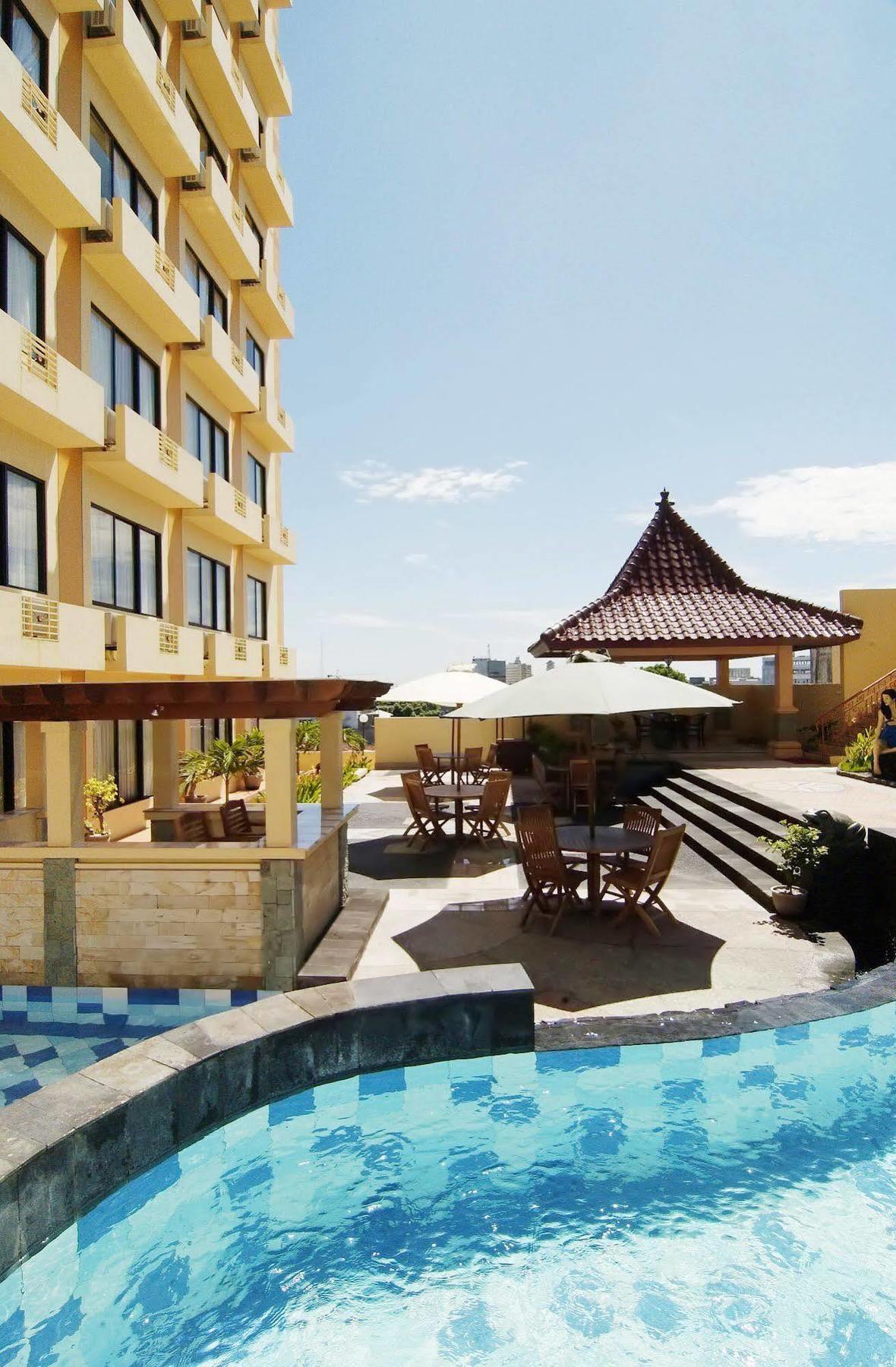 Pandanaran Hotel Semarang Exterior photo
